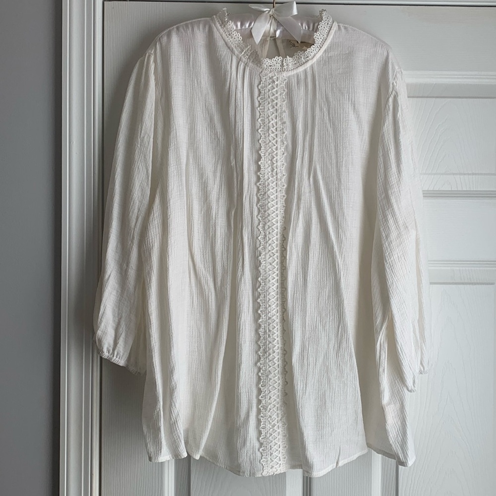 2XL Cream Peasant Blouse w/ lace collar and details, 3/4 elastic sleeve